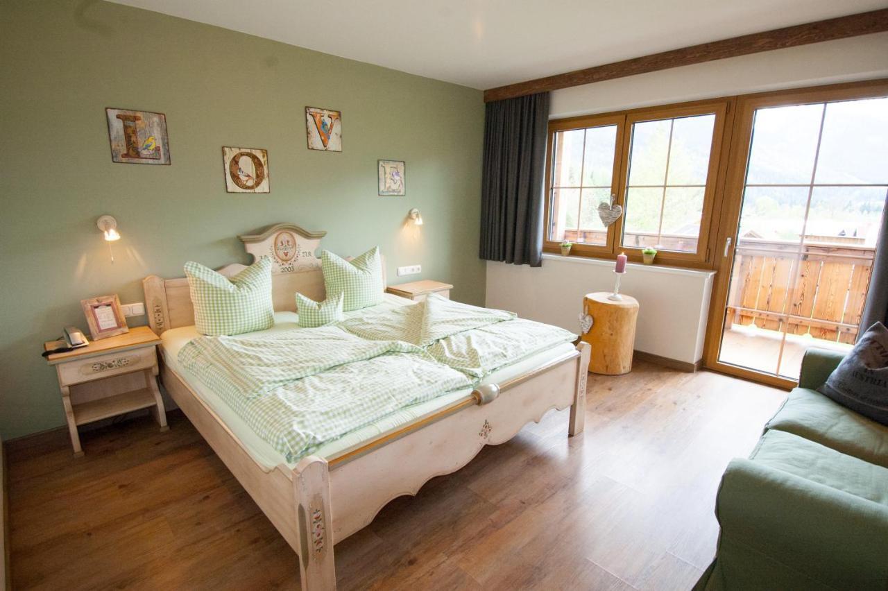 Hotel Zum Urviech -Erwachsenenhotel- (Adults Only) Ehrwald Quarto foto